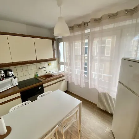 Gare Apartment